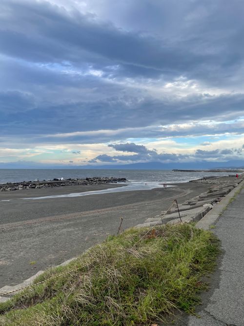 海岸通りが気持ちいい!徒歩ソロで行く、ちがさき柳島キャンプ場 柳島キャンプ場 ソロキャンプ 区画サイト ma9さんのキャンプブログ CAMPiii(キャンピー) -キャンプ専用SNS キャンプのすべてがここに集まる-