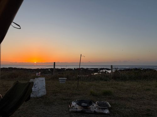 初の海キャン！江見吉浦！🌊 江見吉浦 海辺のキャンプ場 ソロキャンプ 区画サイト オートサイト ぺちゃさんのキャンプブログ CAMPiii（キャンピー） -キャンプ専用SNS キャンプのすべてがここに集まる-