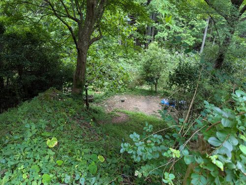 帰省からの戻りキャンツー旅② 鳳来の森 ソロキャンプ 区画サイト 週末スナフキンさんのキャンプブログ CAMPiii（キャンピー） -キャンプ専用SNS キャンプのすべてがここに集まる-