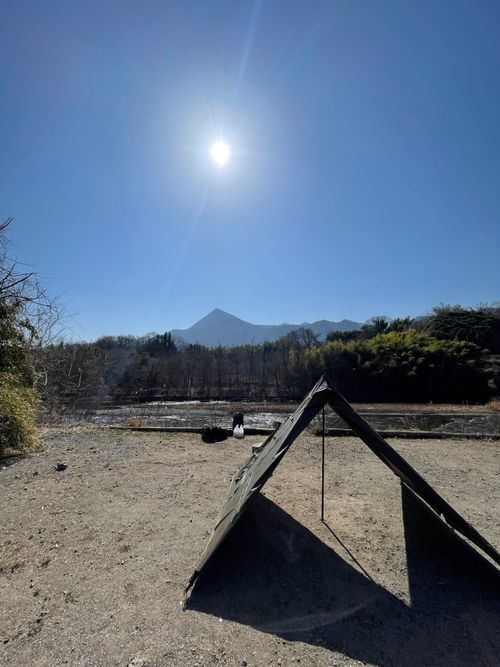 徒歩ソロで行く、武甲山と荒川の眺めが最高な、ともえ川Parkへ！ ともえ川Park ソロキャンプ 区画サイト ma9さんのキャンプブログ CAMPiii（キャンピー） -キャンプ専用SNS キャンプのすべてがここに集まる-