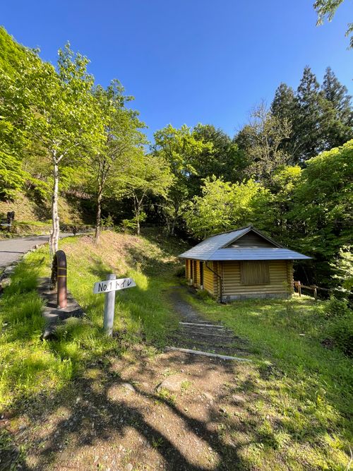 大雨キャンプ。徒歩ソロで行く奥多摩の山奥にある山のふるさと村キャンプ場 山のふるさと村 ソロキャンプ 区画サイト ma9さんのキャンプブログ CAMPiii（キャンピー） -キャンプ専用SNS キャンプのすべてがここに集まる-