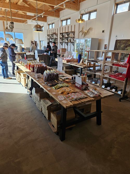 ブラックしゅーたん 富士高原トマトフィールド グループキャンプ フリーサイト オートサイト IZUIZUさんのキャンプブログ CAMPiii（キャンピー） -キャンプ専用SNS キャンプのすべてがここに集まる-