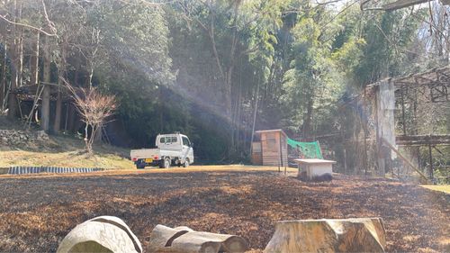 芝焼き時々トイレ作成 ソロキャンプ フリーサイト かつ丼さんのキャンプブログ CAMPiii（キャンピー） -キャンプ専用SNS キャンプのすべてがここに集まる-