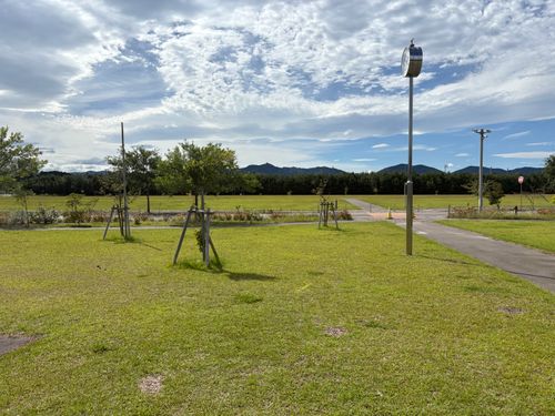 おんつぁまさんと３回目のキャンプしてみた件 釣師防災緑地公園 ソロキャンプ グループキャンプ 区画サイト オートサイト ぱぱちょさんのキャンプブログ CAMPiii（キャンピー） -キャンプ専用SNS キャンプのすべてがここに集まる-