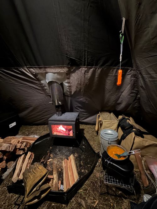 風が心配！のキャンプ 畦田キャンプ場 ソロキャンプ 区画サイト ゆうさんさんのキャンプブログ CAMPiii（キャンピー） -キャンプ専用SNS キャンプのすべてがここに集まる-