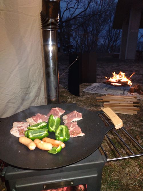 広〜い！私の中では、ふもとっぱらキャンプ場でした ごちキャンプ場 ソロキャンプ フリーサイト オートサイト セツさんのキャンプブログ CAMPiii（キャンピー） -キャンプ専用SNS キャンプのすべてがここに集まる-