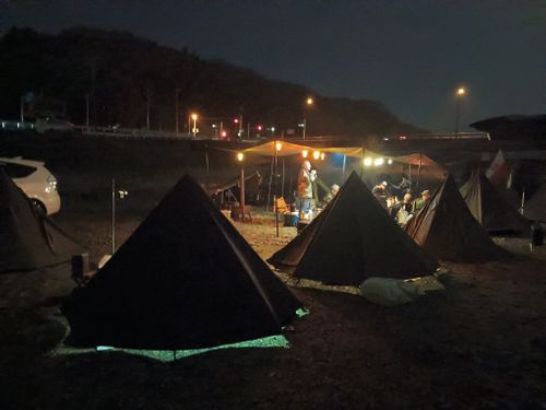 ポーランド軍幕会  中津川河川敷 グループキャンプ フリーサイト ウエィダーさんのキャンプブログ CAMPiii（キャンピー） -キャンプ専用SNS キャンプのすべてがここに集まる-