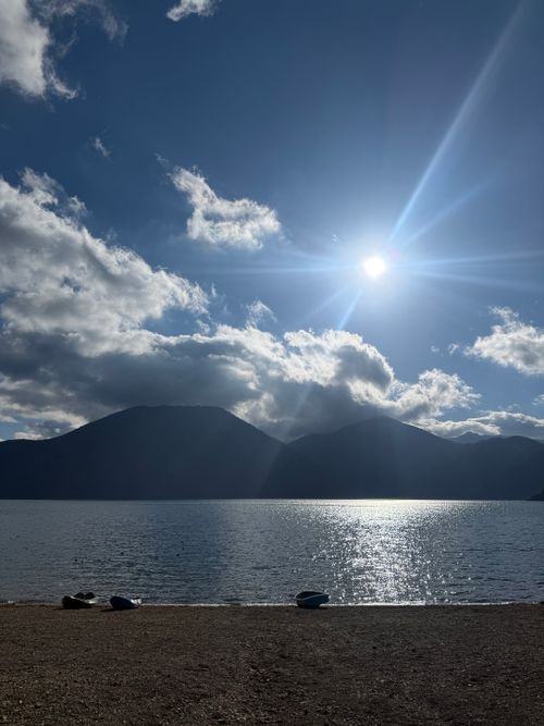 憧れの湖畔キャンプ 本栖レークサイドキャンプ場 ソロキャンプ 区画サイト オートサイト ちはみなさんのキャンプブログ CAMPiii（キャンピー） -キャンプ専用SNS キャンプのすべてがここに集まる-