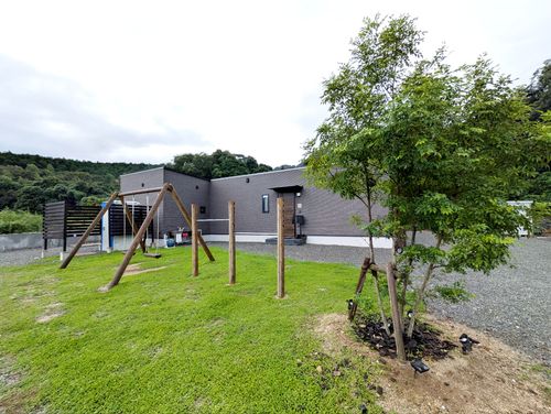 電車で行く🚃サウナキャンプ＆朝駆け登山の旅 Relax Village グループキャンプ 区画サイト NATSUさんのキャンプブログ CAMPiii（キャンピー） -キャンプ専用SNS キャンプのすべてがここに集まる-