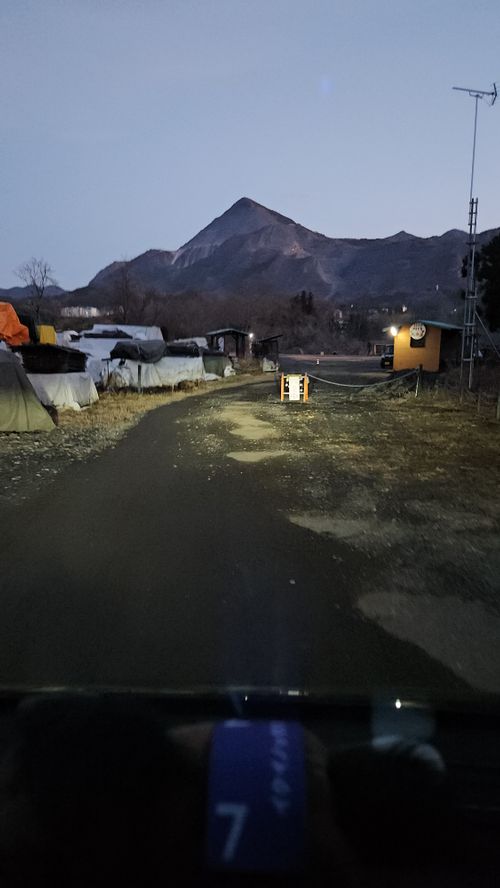 コスモキュランダ ともえ川Park ソロキャンプ グループキャンプ 区画サイト オートサイト IZUIZUさんのキャンプブログ CAMPiii（キャンピー） -キャンプ専用SNS キャンプのすべてがここに集まる-