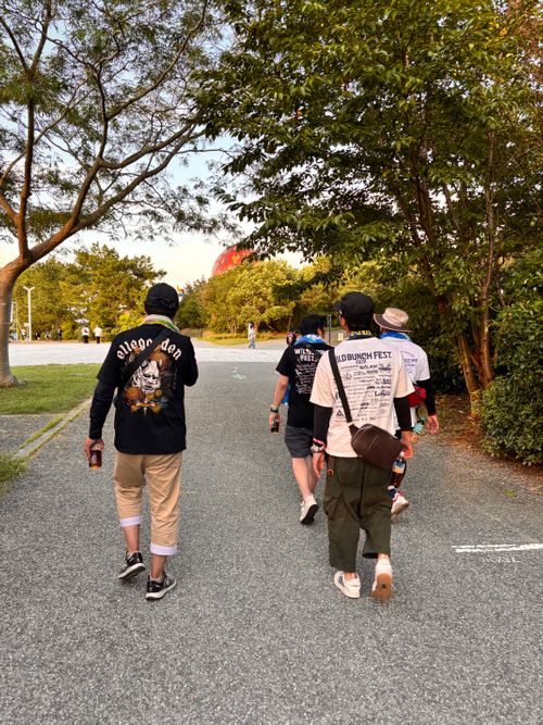 CAMP DE WILD BUNCH FEST.25 山口きらら博記念公園 グループキャンプ フリーサイト あやぴーさんのキャンプブログ CAMPiii(キャンピー) -キャンプ専用SNS キャンプのすべてがここに集まる-