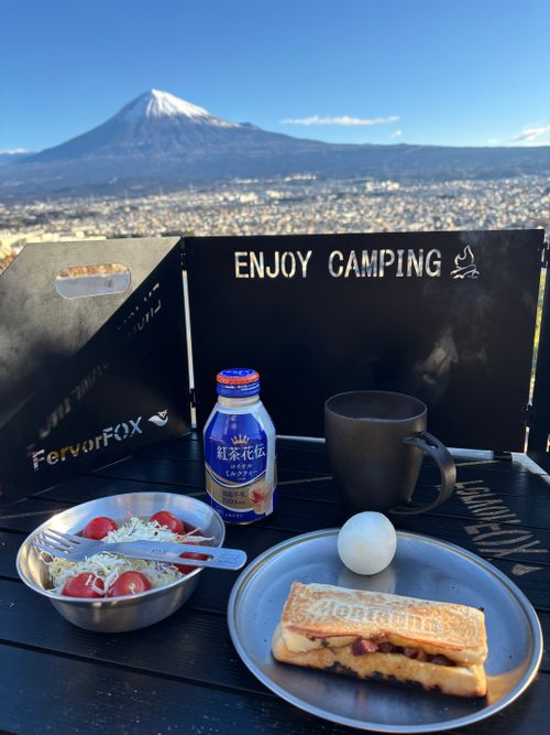 富士山と富士宮市の夜景 富士山と夜景のキャンプ場 桂の森CAMPERSFIELD ソロキャンプ 区画サイト marpyさんのキャンプブログ CAMPiii（キャンピー） -キャンプ専用SNS キャンプのすべてがここに集まる-