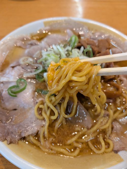 秩父は豚骨醤油ラーメンが少ない ともえ川Park ソロキャンプ オートサイト IZUIZUさんのキャンプブログ CAMPiii（キャンピー） -キャンプ専用SNS キャンプのすべてがここに集まる-