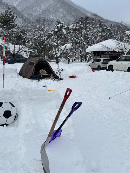 雪中キャンプinひらせ 白川郷ひらせ温泉キャンプサイト ソロキャンプ グループキャンプ フリーサイト Aoさんのキャンプブログ CAMPiii（キャンピー） -キャンプ専用SNS キャンプのすべてがここに集まる-