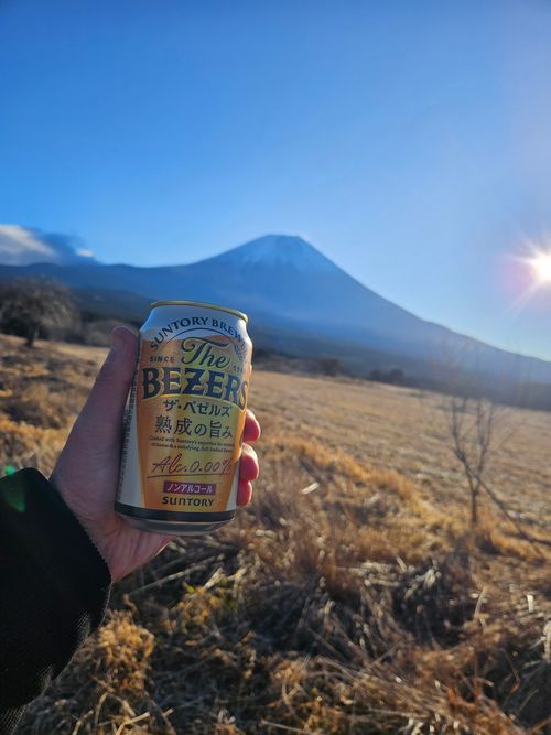 ブラックしゅーたん 富士高原トマトフィールド グループキャンプ フリーサイト オートサイト IZUIZUさんのキャンプブログ CAMPiii（キャンピー） -キャンプ専用SNS キャンプのすべてがここに集まる-