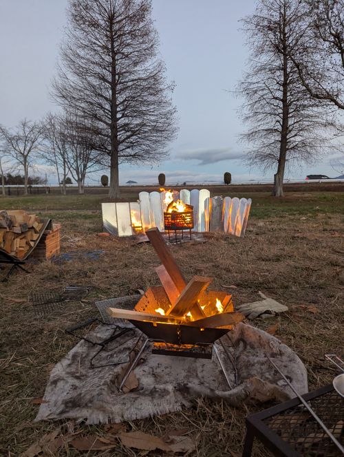 久しぶりのグルキャン！ 湖岸緑地 志那1 グループキャンプ フリーサイト HOSSON(ホッそん)さんのキャンプブログ CAMPiii（キャンピー） -キャンプ専用SNS キャンプのすべてがここに集まる-