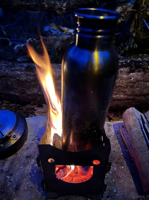 間違いさがし？ ソロキャンプ YOTIさんのキャンプブログ CAMPiii（キャンピー） -キャンプ専用SNS キャンプのすべてがここに集まる-