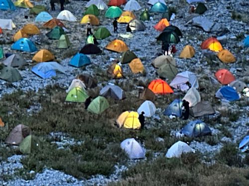 満身創痍の涸沢カール🥾⛺️ 涸沢カール ソロキャンプ グループキャンプ フリーサイト Genさんのキャンプブログ CAMPiii（キャンピー） -キャンプ専用SNS キャンプのすべてがここに集まる-