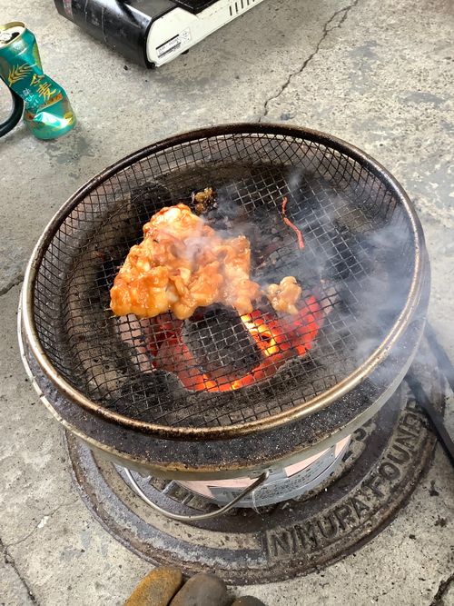 Vol.118 26/NO.08 生憎の雨の中でも倉庫でやった恒例のBBQ会‼️ ソロキャンプ 🔥焚き火🔥さんのキャンプブログ CAMPiii（キャンピー） -キャンプ専用SNS キャンプのすべてがここに集まる-