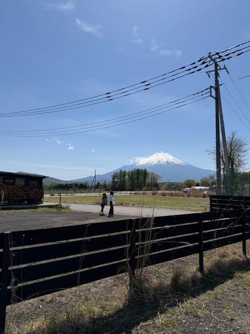 富士山キャンプとタープ崩壊 山梨県 ファミリーキャンプ 区画サイト パパゴニアさんのキャンプブログ CAMPiii（キャンピー） -キャンプ専用SNS キャンプのすべてがここに集まる-