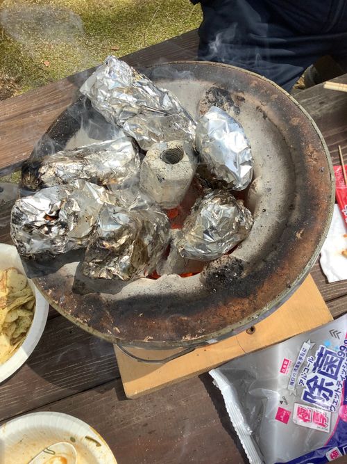 Vol.115 26/NO.05 今年も早速再開初日にお肉焼き焼きに行く‼️ 笛吹小屋キャンプ場 ソロキャンプ 区画サイト 🔥焚き火🔥さんのキャンプブログ CAMPiii（キャンピー） -キャンプ専用SNS キャンプのすべてがここに集まる-