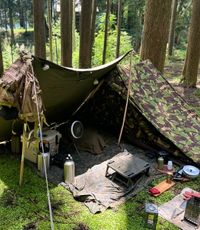 CAMPiii（キャンピー） てぃーえむキャンプさんのキャンプギア テント オランダ軍