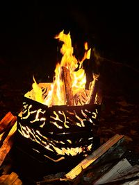 CAMPiii(キャンピー) あやぴーさんのキャンプギア 焚火台 NATURE TONES