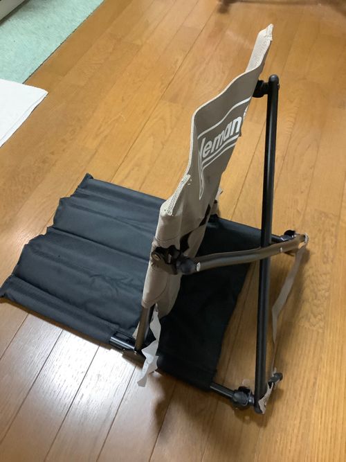 Coleman コールマン ファニチャー チェア 🔥焚き火🔥さんのキャンプギア CAMPiii（キャンピー） -キャンプ専用SNS キャンプのすべてがここに集まる-