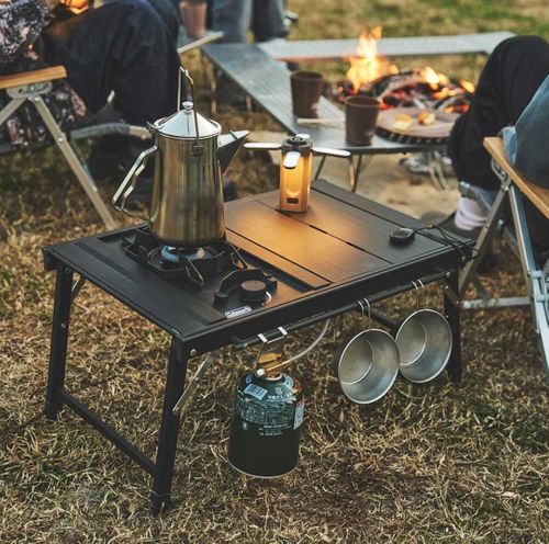 Coleman コールマン ファニチャー テーブル マッサンさんのキャンプギア CAMPiii（キャンピー） -キャンプ専用SNS キャンプのすべてがここに集まる-
