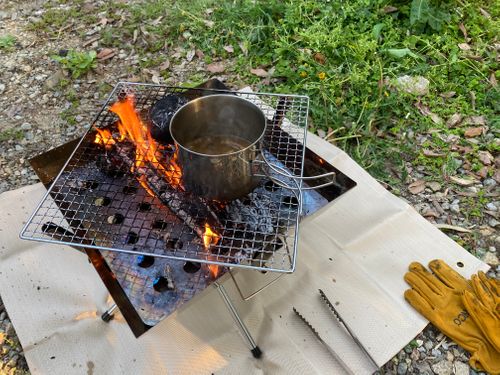 UNIFLAME ユニフレーム ヒーティング 焚火台 ちゃんさんのキャンプギア CAMPiii（キャンピー） -キャンプ専用SNS キャンプのすべてがここに集まる-