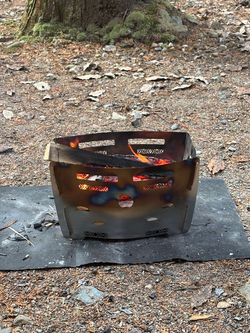 ノーブランド その他 焚き火台 タラコさんのキャンプギア CAMPiii（キャンピー） -キャンプ専用SNS キャンプのすべてがここに集まる-
