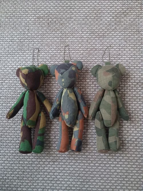 鬼嫁Products その他 軍幕ベアチャーム ウエィダーさんのキャンプギア CAMPiii（キャンピー） -キャンプ専用SNS キャンプのすべてがここに集まる-