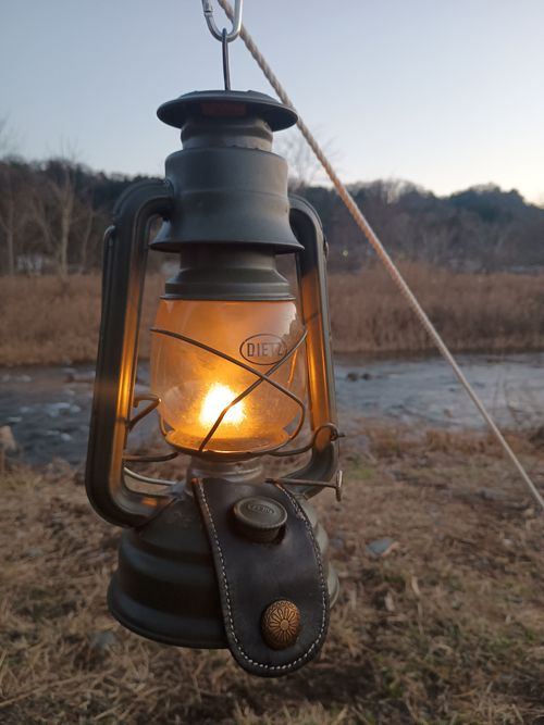 DIETZ デイツ ライティング ランタン ウエィダーさんのキャンプギア CAMPiii（キャンピー） -キャンプ専用SNS キャンプのすべてがここに集まる-