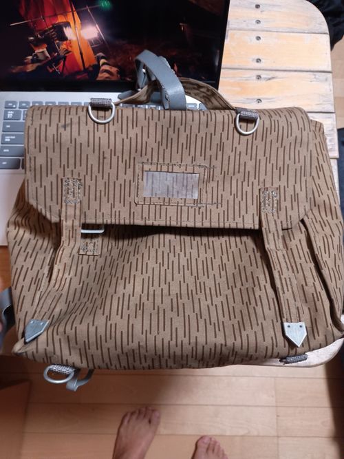 ドイツ軍 ツール バックパック ウエィダーさんのキャンプギア CAMPiii（キャンピー） -キャンプ専用SNS キャンプのすべてがここに集まる-