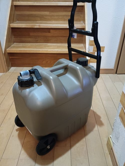 Asnt クーラーボックス、ジャグ ウォータータンク ウエィダーさんのキャンプギア CAMPiii（キャンピー） -キャンプ専用SNS キャンプのすべてがここに集まる-