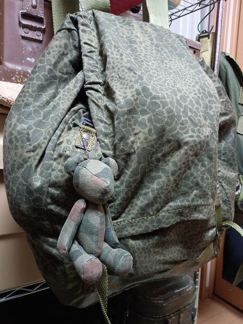 鬼嫁Products その他 軍幕ベアチャーム ウエィダーさんのキャンプギア CAMPiii（キャンピー） -キャンプ専用SNS キャンプのすべてがここに集まる-