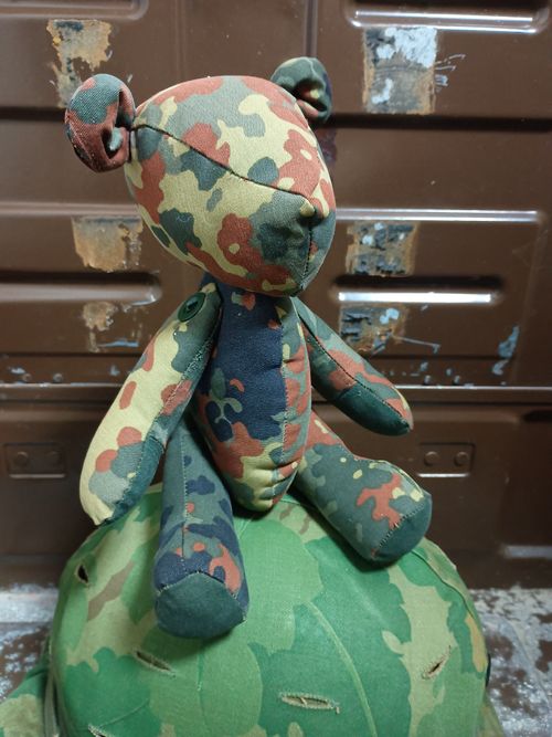 ドイツ軍 ツール バックパック ウエィダーさんのキャンプギア CAMPiii（キャンピー） -キャンプ専用SNS キャンプのすべてがここに集まる-