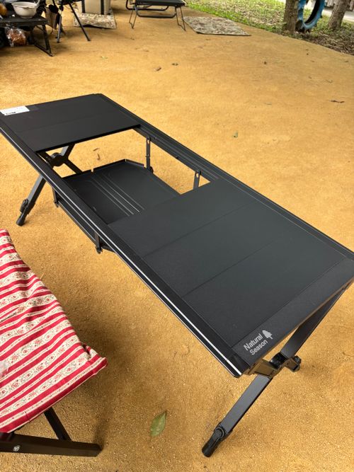 コメリ ファニチャー テーブル Oniyomeさんのキャンプギア CAMPiii（キャンピー） -キャンプ専用SNS キャンプのすべてがここに集まる-