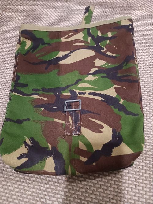 鬼嫁PRODUCTS その他 メスキットバック ウエィダーさんのキャンプギア CAMPiii（キャンピー） -キャンプ専用SNS キャンプのすべてがここに集まる-