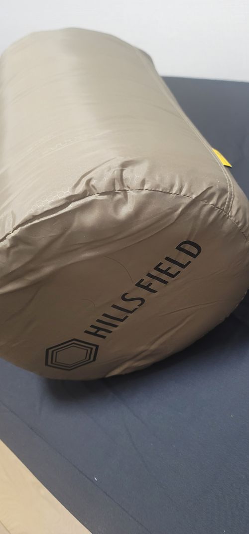 HILLS FIELD スリーピング シュラフ Gsanさんのキャンプギア CAMPiii（キャンピー） -キャンプ専用SNS キャンプのすべてがここに集まる-