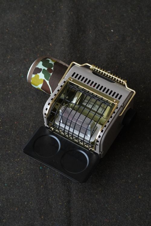 CALMA STORE ヒーティング ストーブ あやぴーさんのキャンプギア CAMPiii（キャンピー） -キャンプ専用SNS キャンプのすべてがここに集まる-