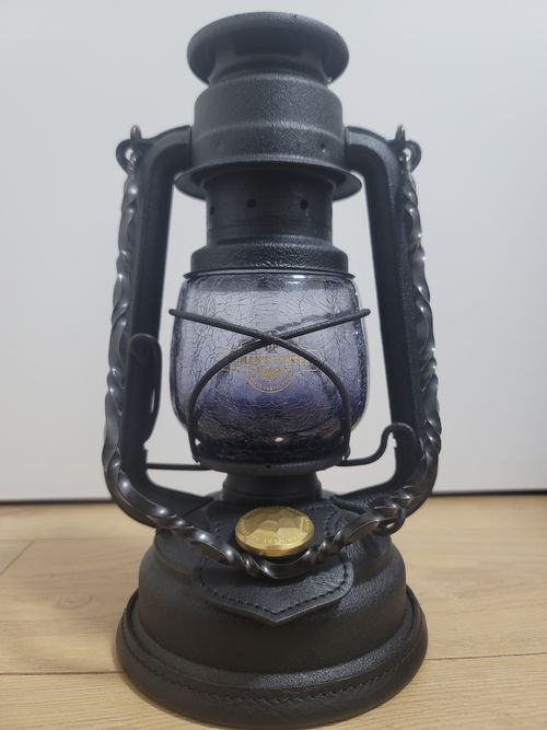 FEUERHAND フュアーハンド ライティング ランタン Gsanさんのキャンプギア CAMPiii（キャンピー） -キャンプ専用SNS キャンプのすべてがここに集まる-