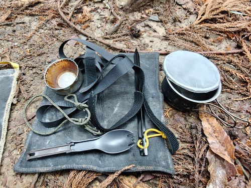 スイス軍 ヒーティング ストーブ ぞのさんさんのキャンプギア CAMPiii（キャンピー） -キャンプ専用SNS キャンプのすべてがここに集まる-