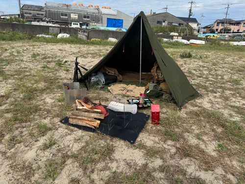 ポーランド軍 テント、タープ テント てぃーえむキャンプさんのキャンプギア CAMPiii（キャンピー） -キャンプ専用SNS キャンプのすべてがここに集まる-