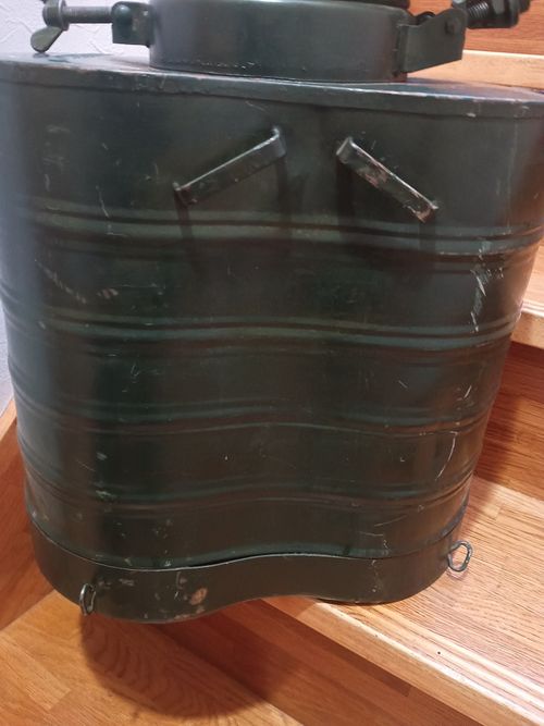 オランダ軍 クーラーボックス、ジャグ クーラーボックス ウエィダーさんのキャンプギア CAMPiii（キャンピー） -キャンプ専用SNS キャンプのすべてがここに集まる-