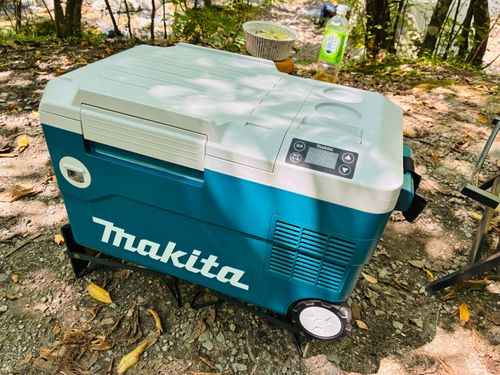 makita クーラーボックス、ジャグ クーラーボックス ケトキャンプさんのキャンプギア CAMPiii（キャンピー） -キャンプ専用SNS キャンプのすべてがここに集まる-