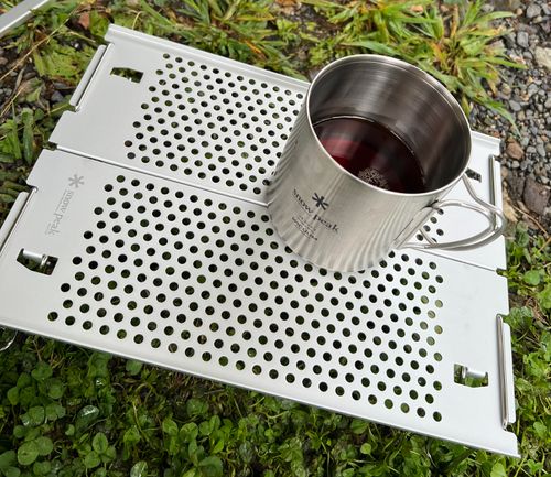 snow peak スノーピーク ファニチャー テーブル 庭キャン+さんのキャンプギア CAMPiii(キャンピー) -キャンプ専用SNS キャンプのすべてがここに集まる-