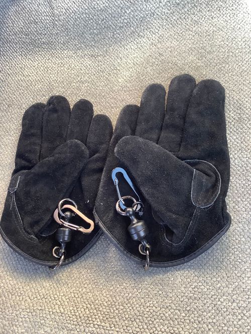 Bush Craft Inc.プッシュクラフト株式会社 その他 焚き火グローブ 🔥焚き火🔥さんのキャンプギア CAMPiii（キャンピー） -キャンプ専用SNS キャンプのすべてがここに集まる-