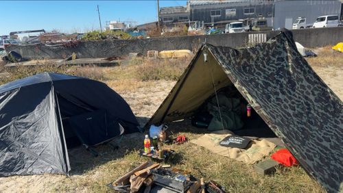 ルーマニア軍 テント、タープ テント てぃーえむキャンプさんのキャンプギア CAMPiii（キャンピー） -キャンプ専用SNS キャンプのすべてがここに集まる-