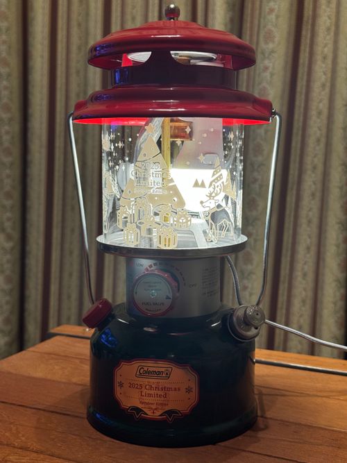 Coleman コールマン ライティング ランタン xiongmaoさんのキャンプギア CAMPiii（キャンピー） -キャンプ専用SNS キャンプのすべてがここに集まる-